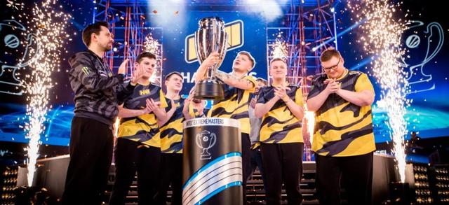 我们无时无 我们无时无