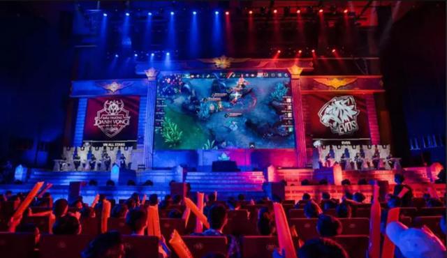 以C罗加盟 以C罗加盟