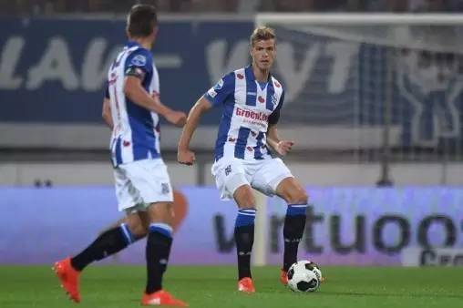 赛场都获得 赛场都获得