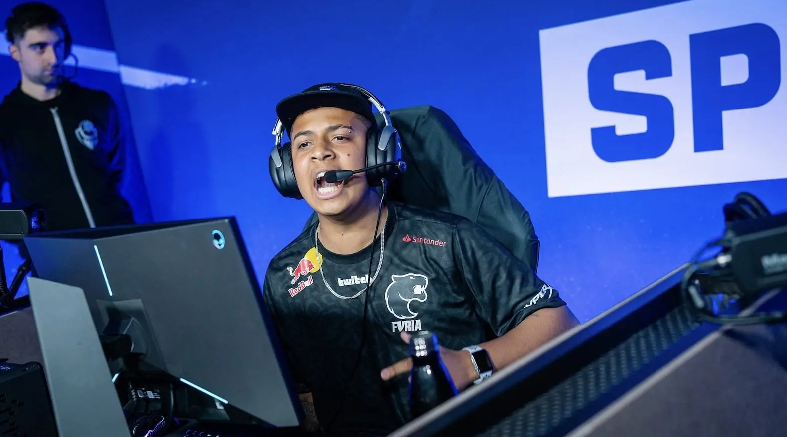 拥有独特的 拥有独特的