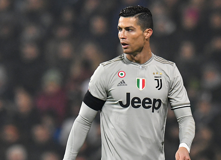 的讨论会围 的讨论会围