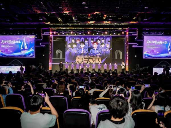 个人持球创 个人持球创